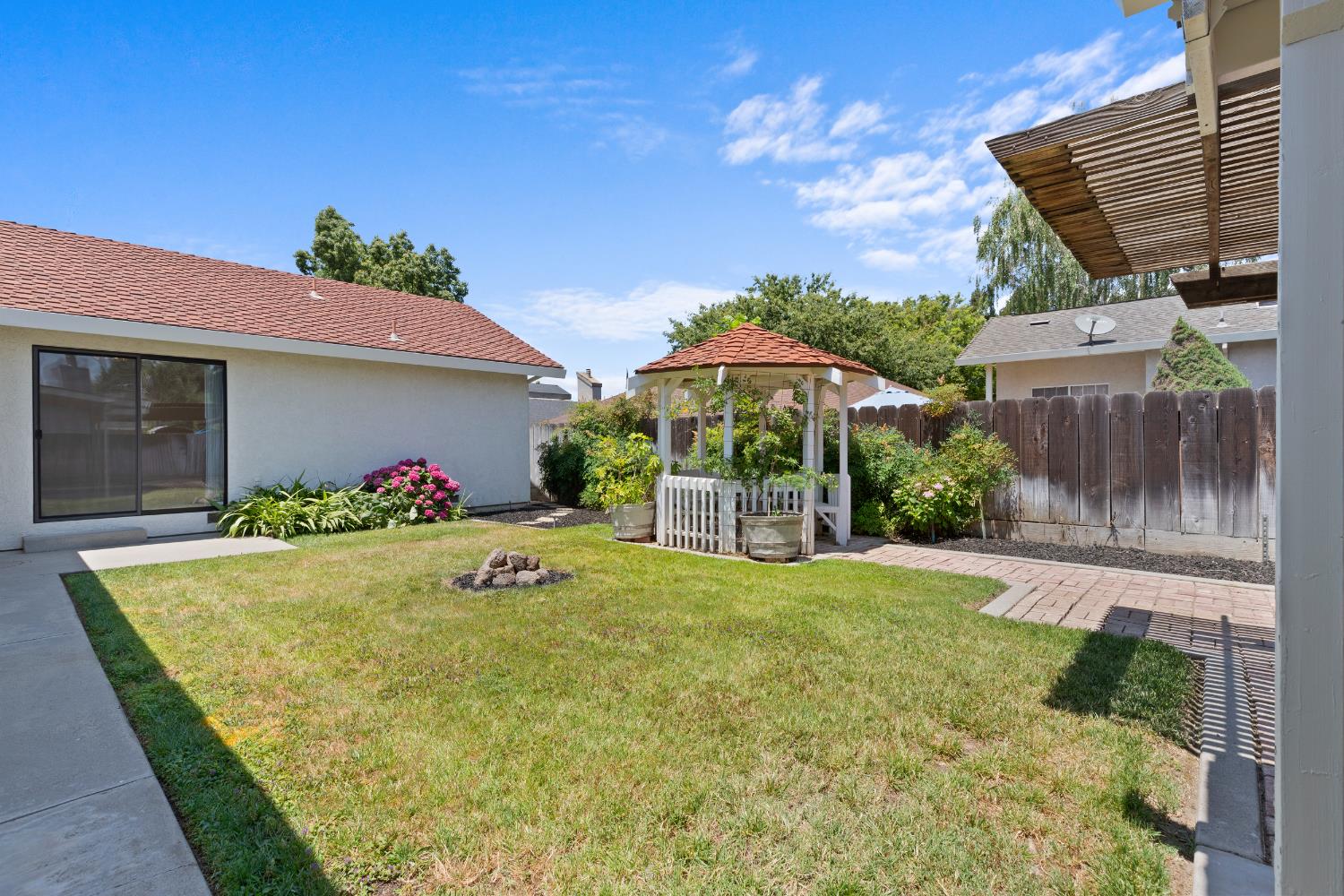 3729 Springcreek Dr, Modesto, CA 95355