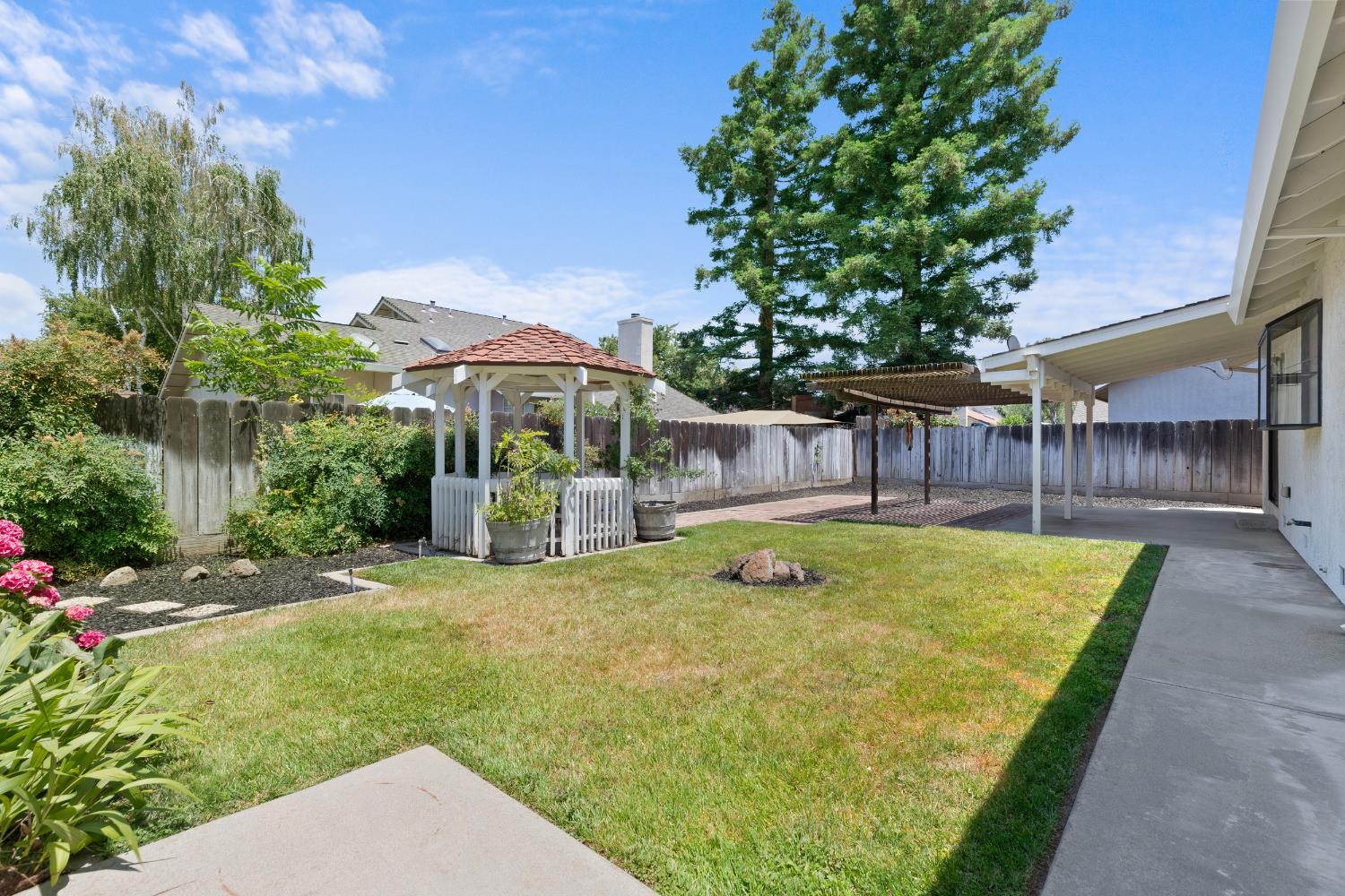 3729 Springcreek Dr, Modesto, CA 95355