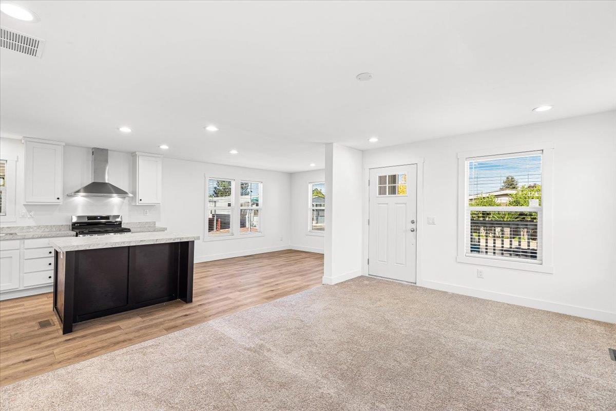 2128 Barrington Ln, Modesto, CA 95350