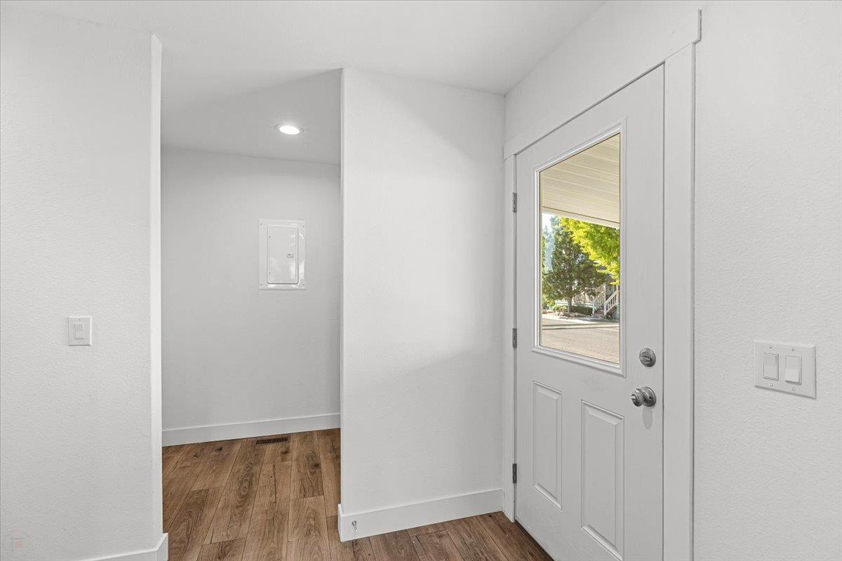 2128 Barrington Ln, Modesto, CA 95350