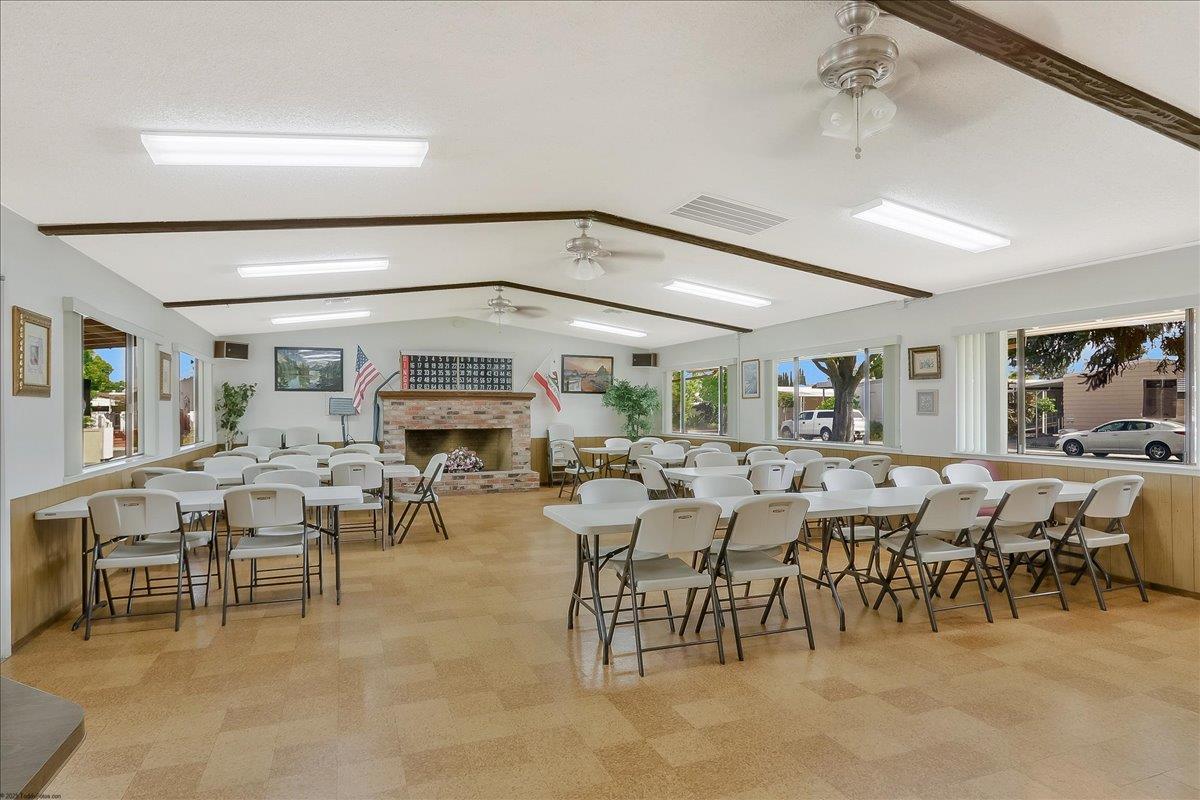 2128 Barrington Ln, Modesto, CA 95350