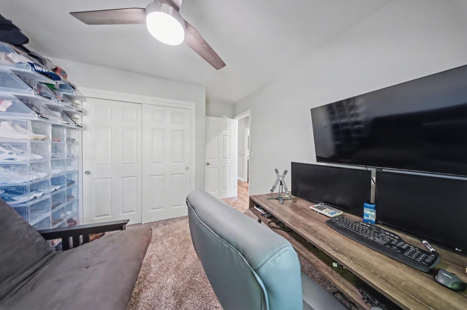 216 Tiffany Cir, Ripon, CA 95366