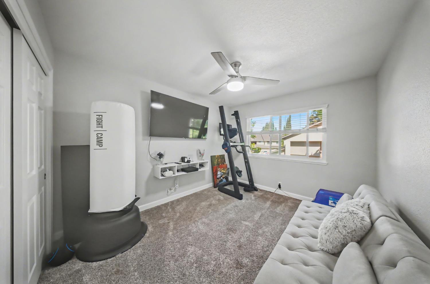 216 Tiffany Cir, Ripon, CA 95366