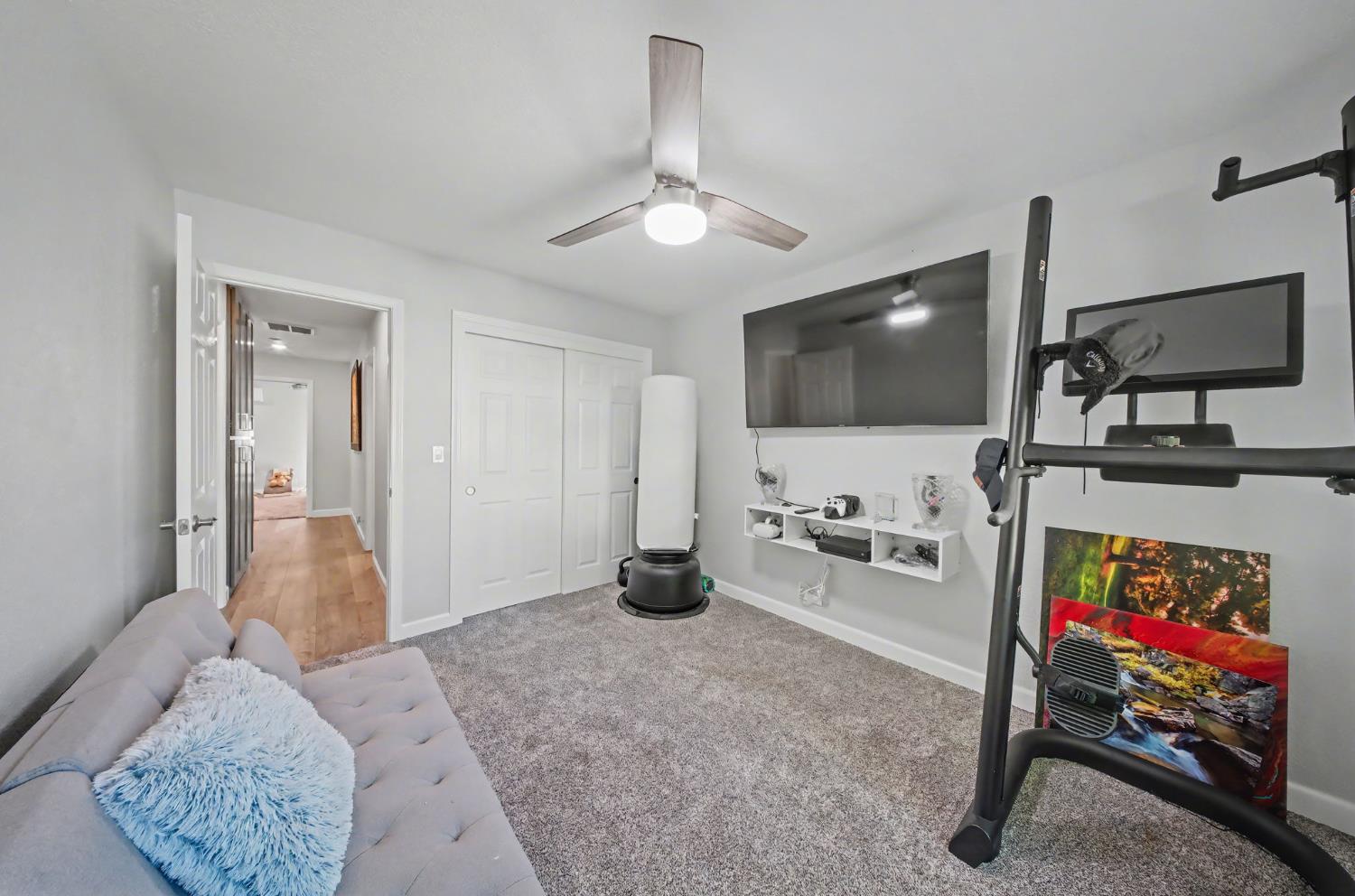 216 Tiffany Cir, Ripon, CA 95366