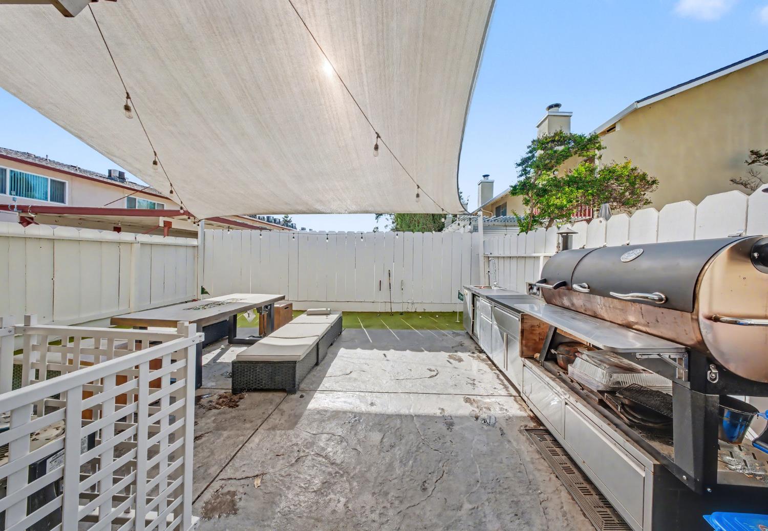 216 Tiffany Cir, Ripon, CA 95366