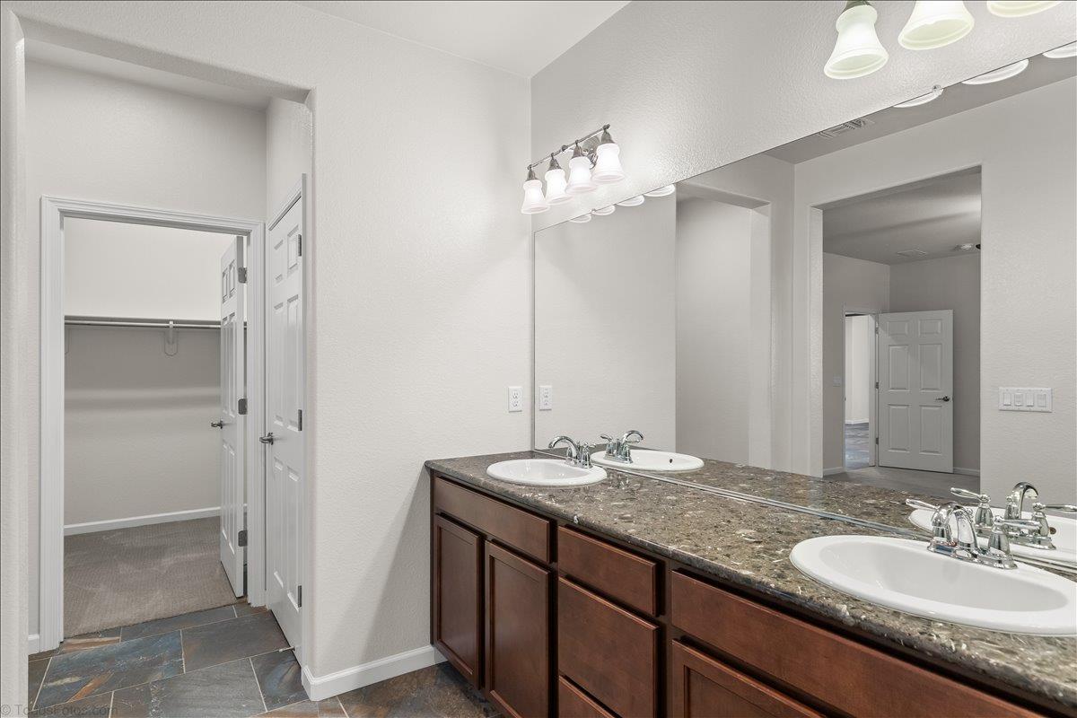 2653 Steeple Run Ln, Manteca, CA 95336