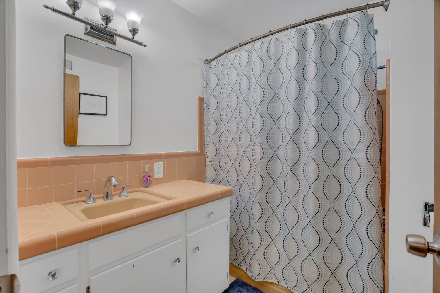 1406 Baywood Dr, Modesto, CA 95350