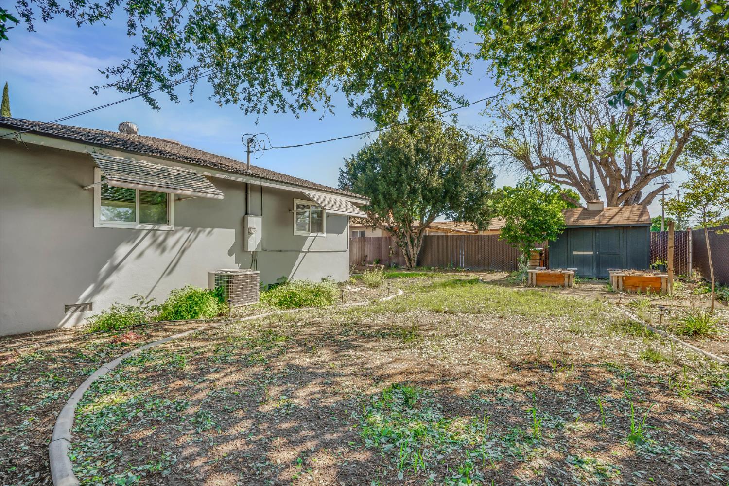 1406 Baywood Dr, Modesto, CA 95350