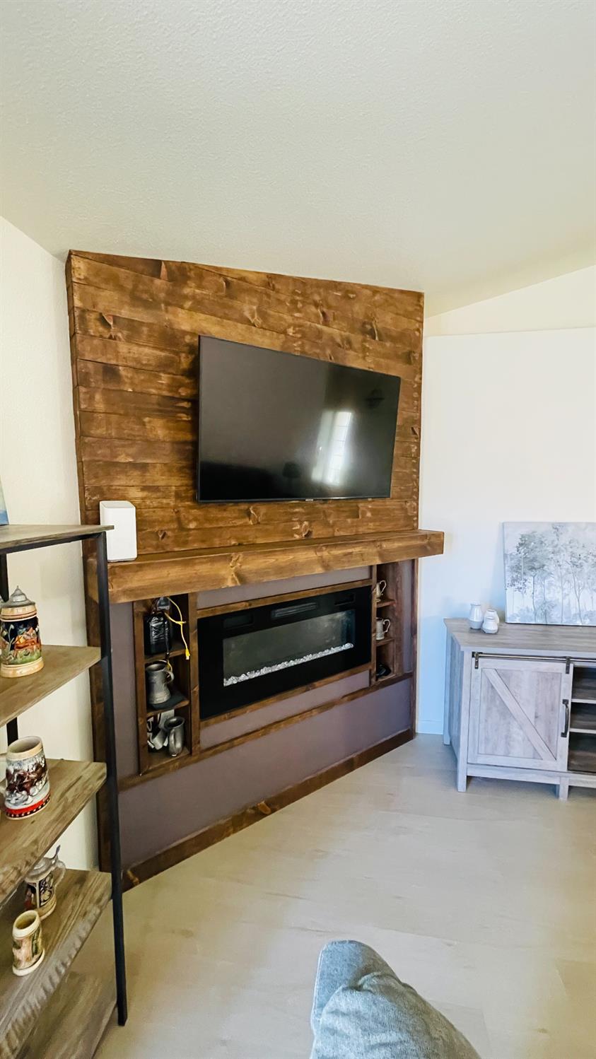 3929 El Portal Pl, Modesto, CA 95357