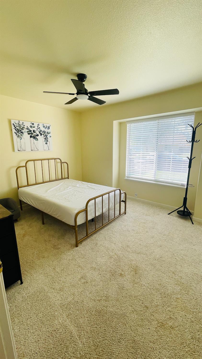 3929 El Portal Pl, Modesto, CA 95357