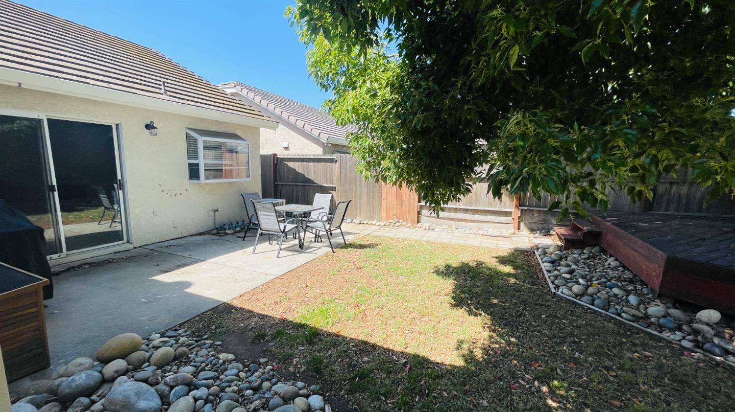 3929 El Portal Pl, Modesto, CA 95357