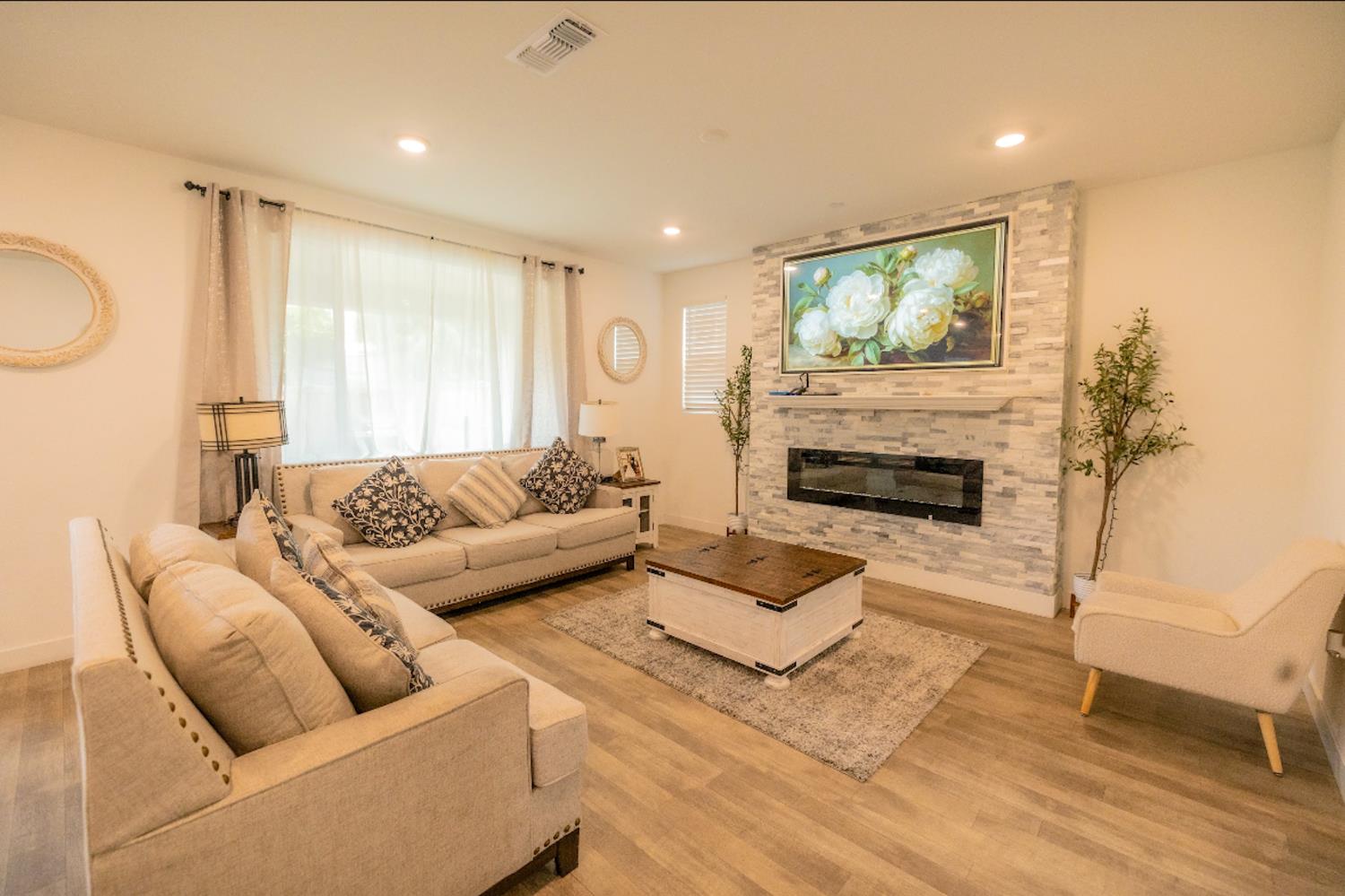 441 Avendale Dr, Manteca, CA 95337