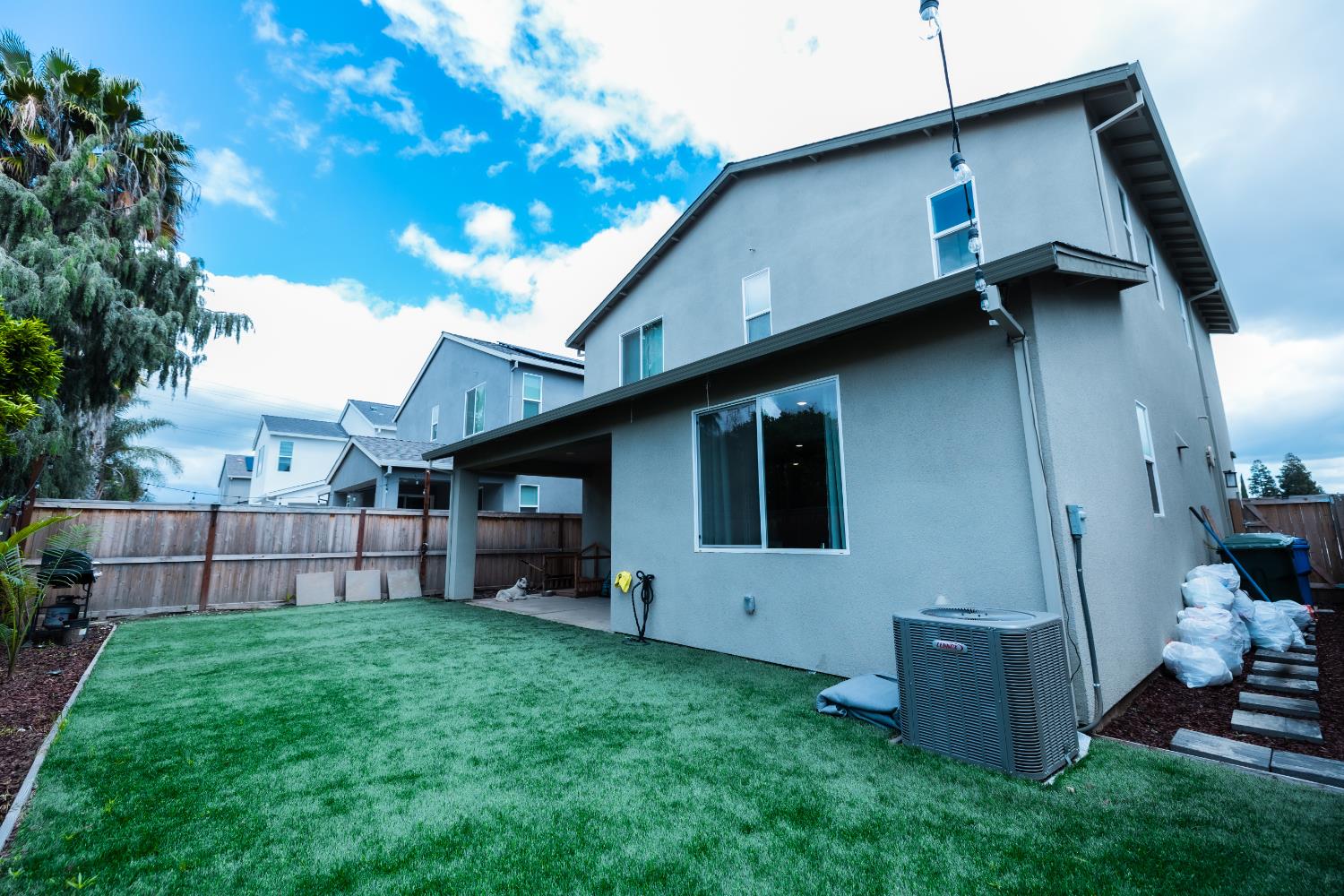 441 Avendale Dr, Manteca, CA 95337