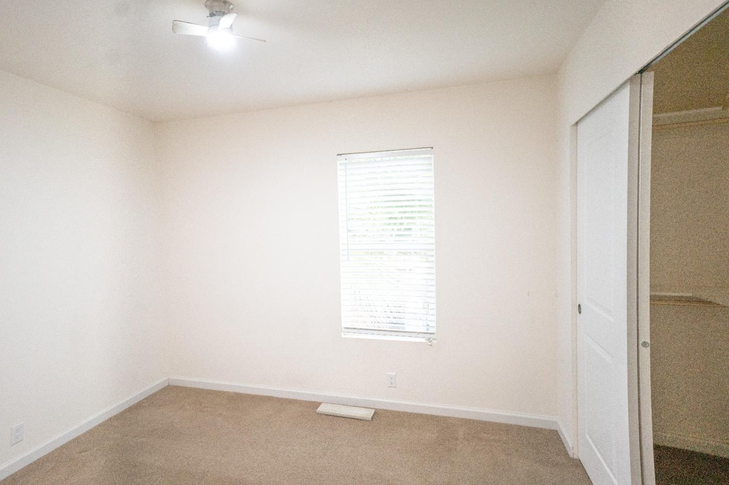 1412 S 1st St #21, Turlock, CA 95380