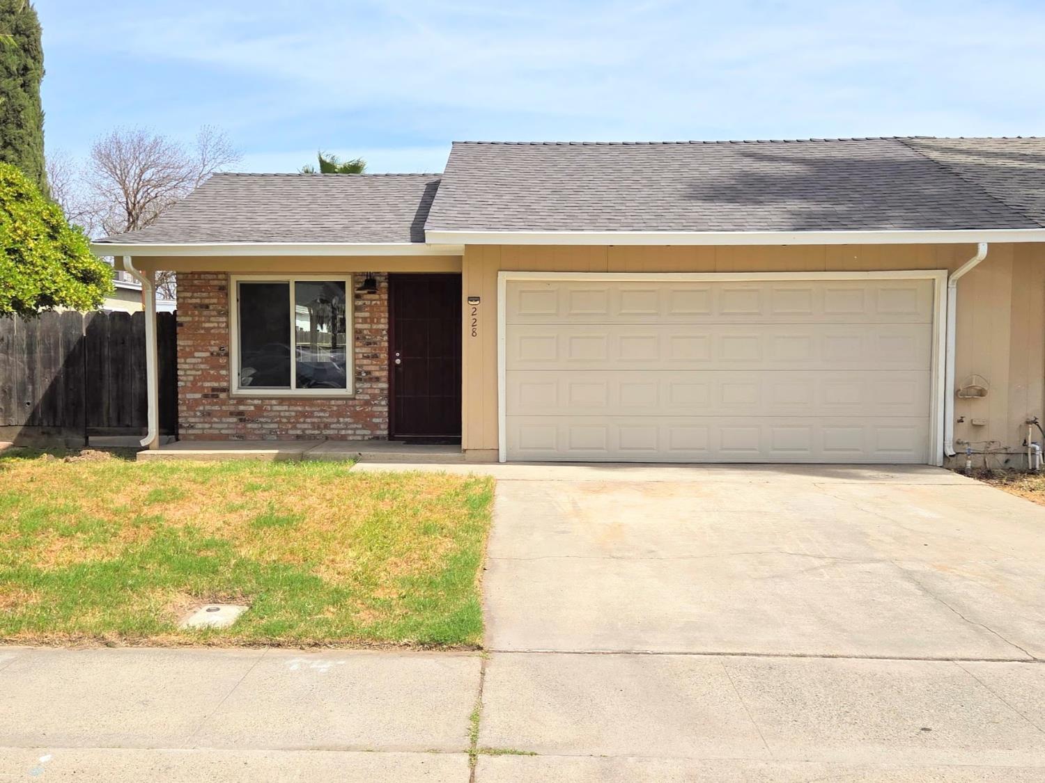 228 Carmillita Way, Modesto, CA 95354