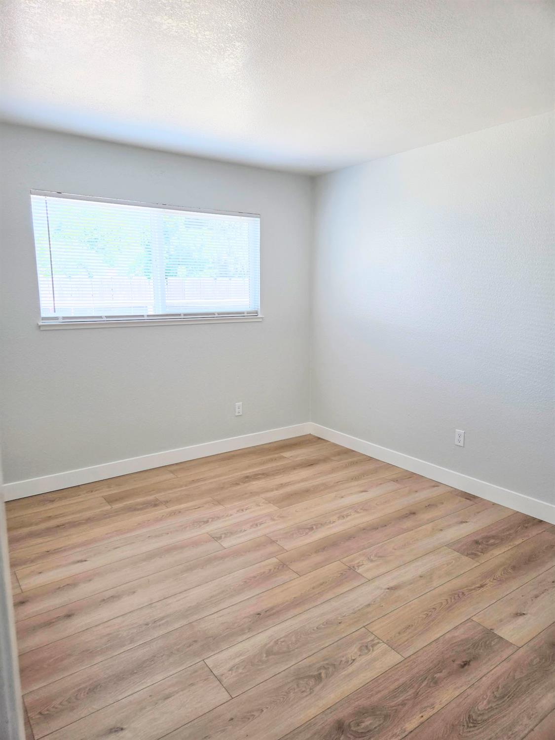 228 Carmillita Way, Modesto, CA 95354