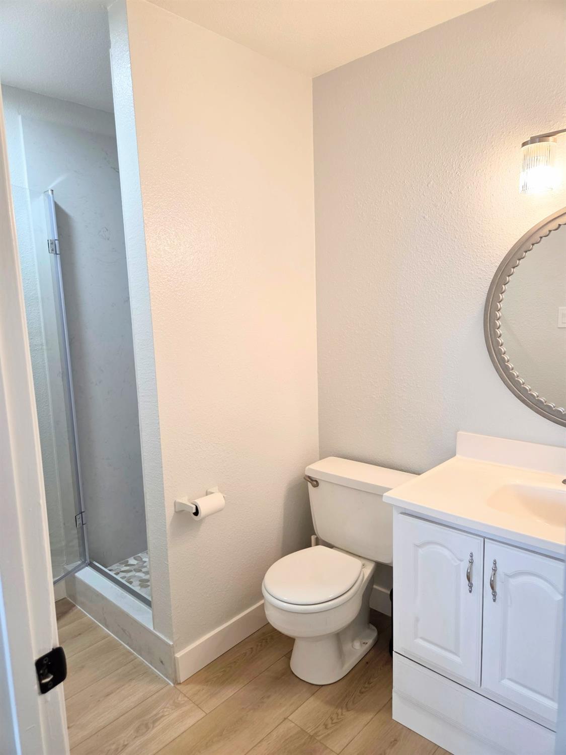 228 Carmillita Way, Modesto, CA 95354