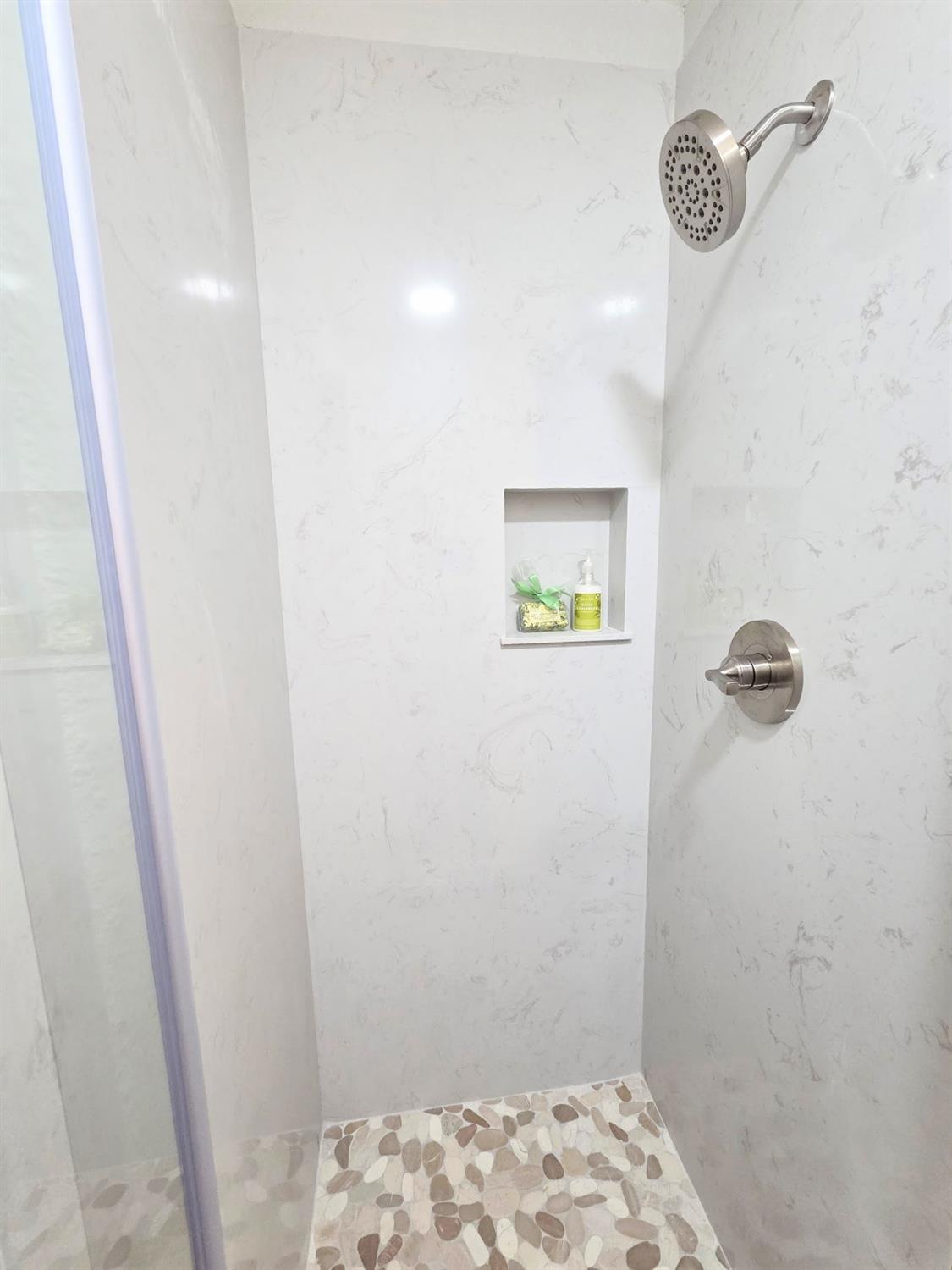 228 Carmillita Way, Modesto, CA 95354