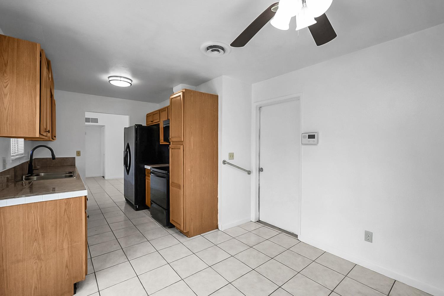 320 Scout Way, Modesto, CA 95351