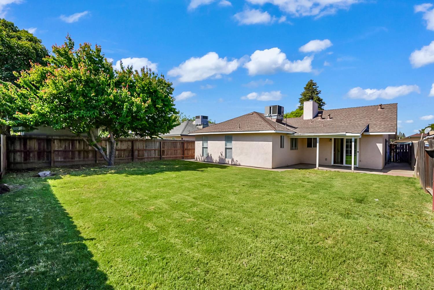 320 Scout Way, Modesto, CA 95351
