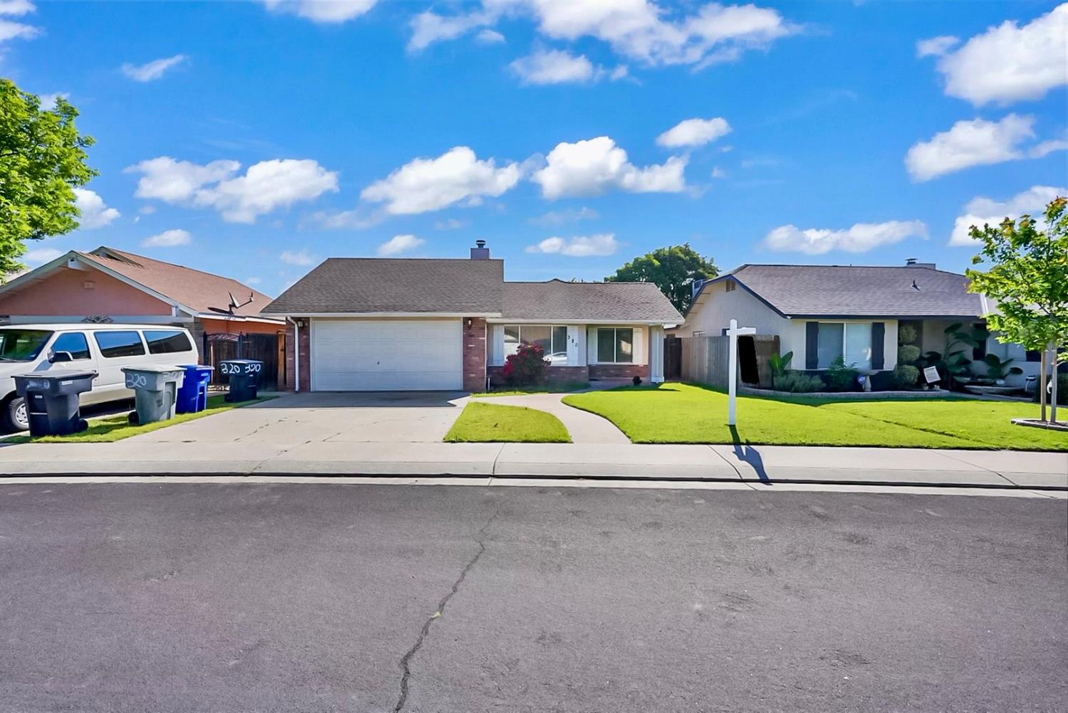 320 Scout Way, Modesto, CA 95351