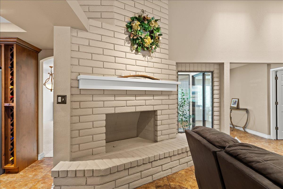 1121 Pyrite Way, Modesto, CA 95355