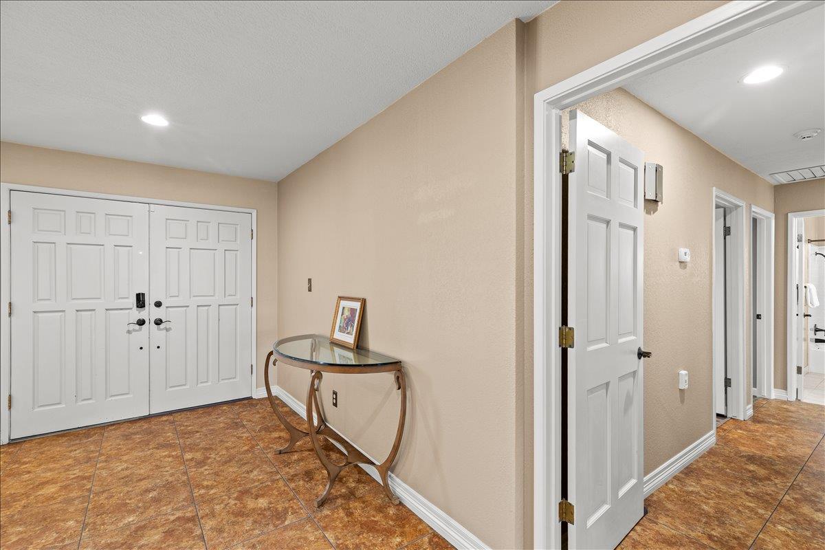 1121 Pyrite Way, Modesto, CA 95355