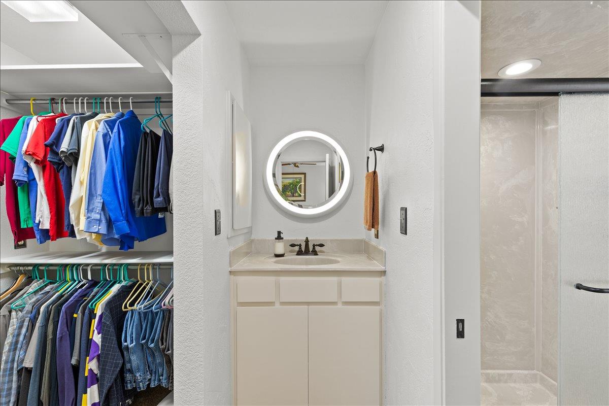 1121 Pyrite Way, Modesto, CA 95355