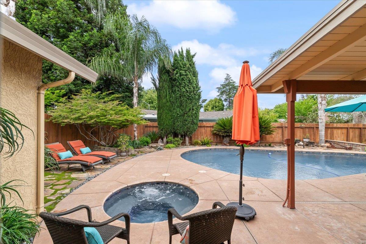 1121 Pyrite Way, Modesto, CA 95355