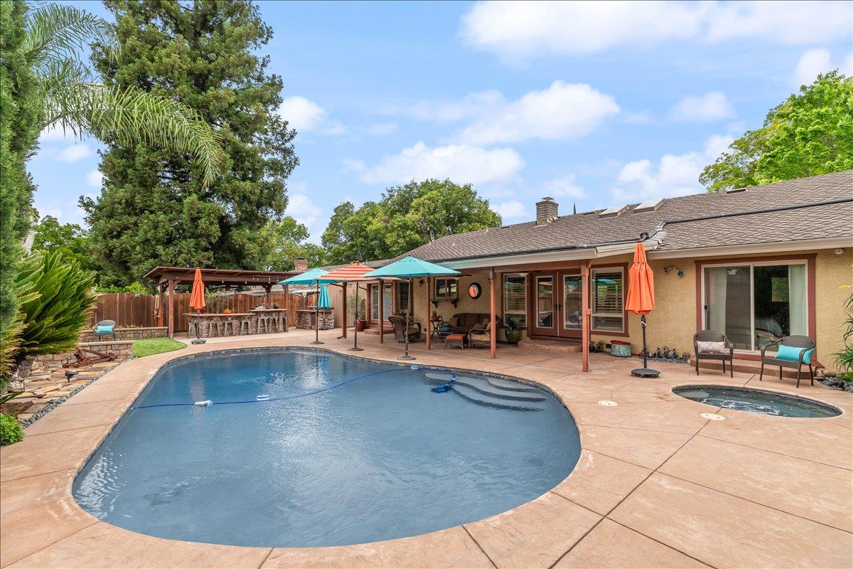 1121 Pyrite Way, Modesto, CA 95355