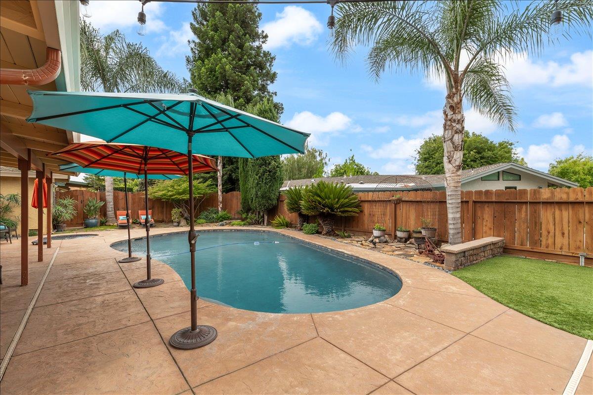 1121 Pyrite Way, Modesto, CA 95355