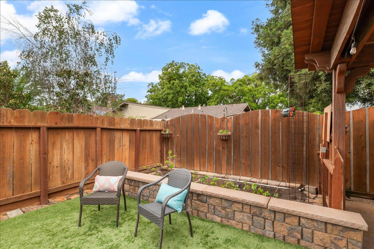 1121 Pyrite Way, Modesto, CA 95355