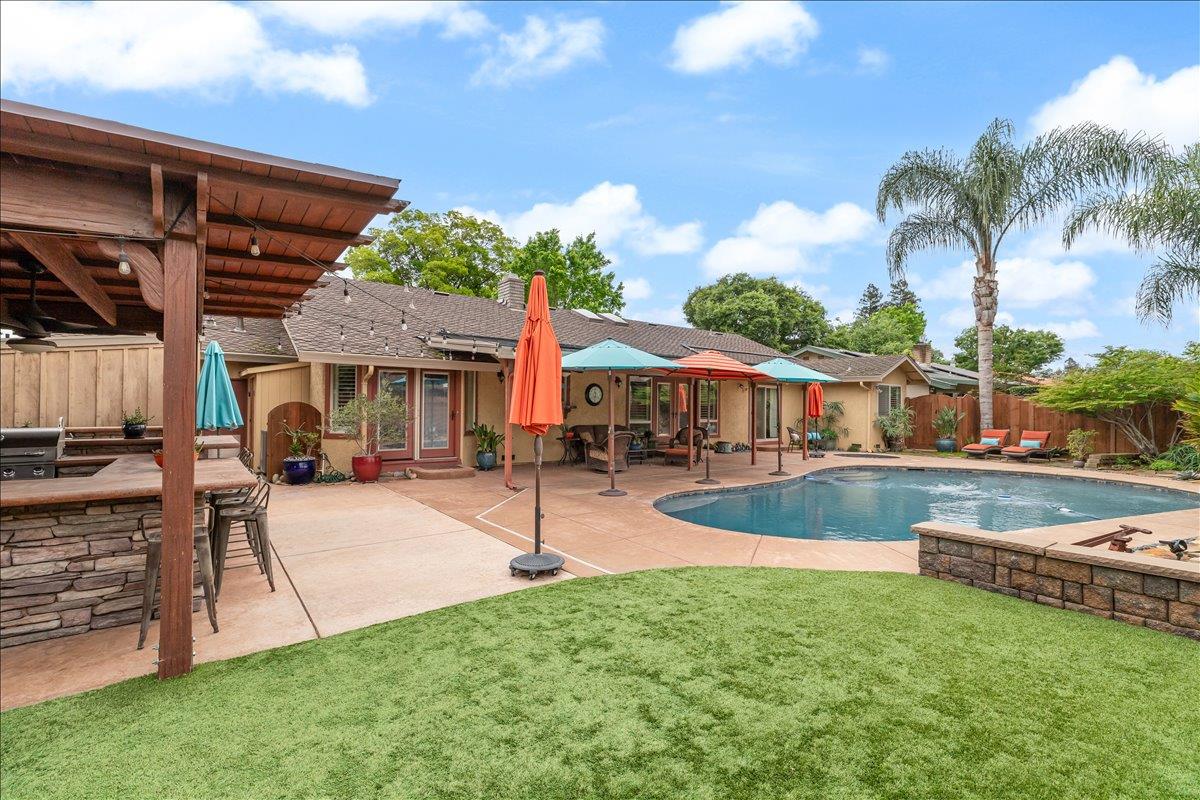 1121 Pyrite Way, Modesto, CA 95355