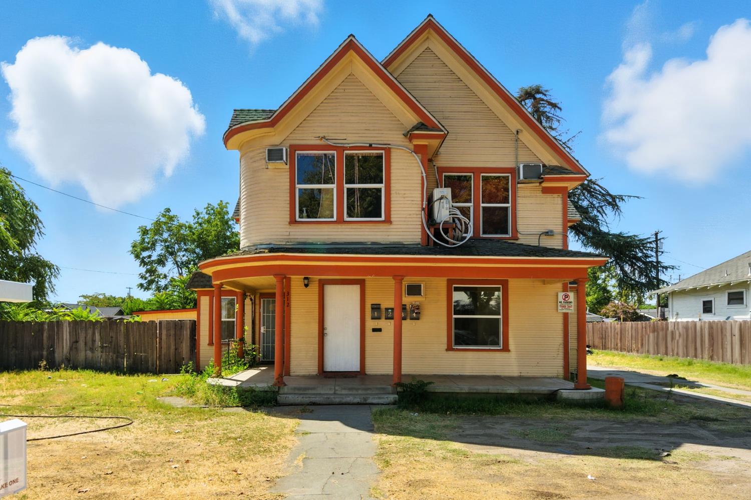 312 W Main St, Turlock, CA 95380