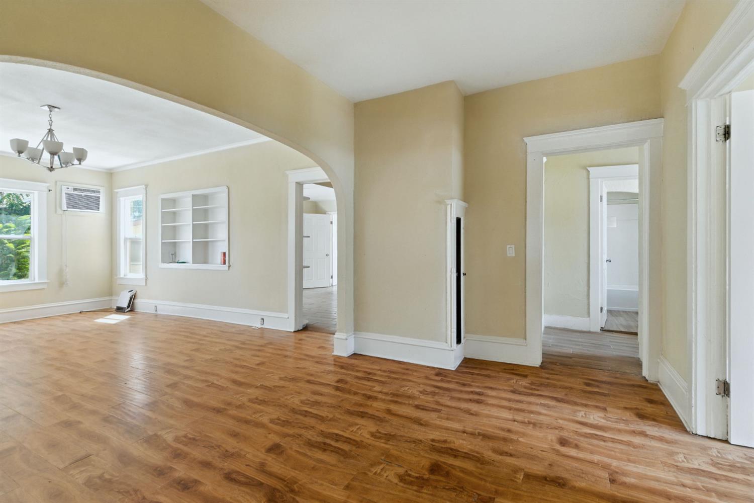 312 W Main St, Turlock, CA 95380