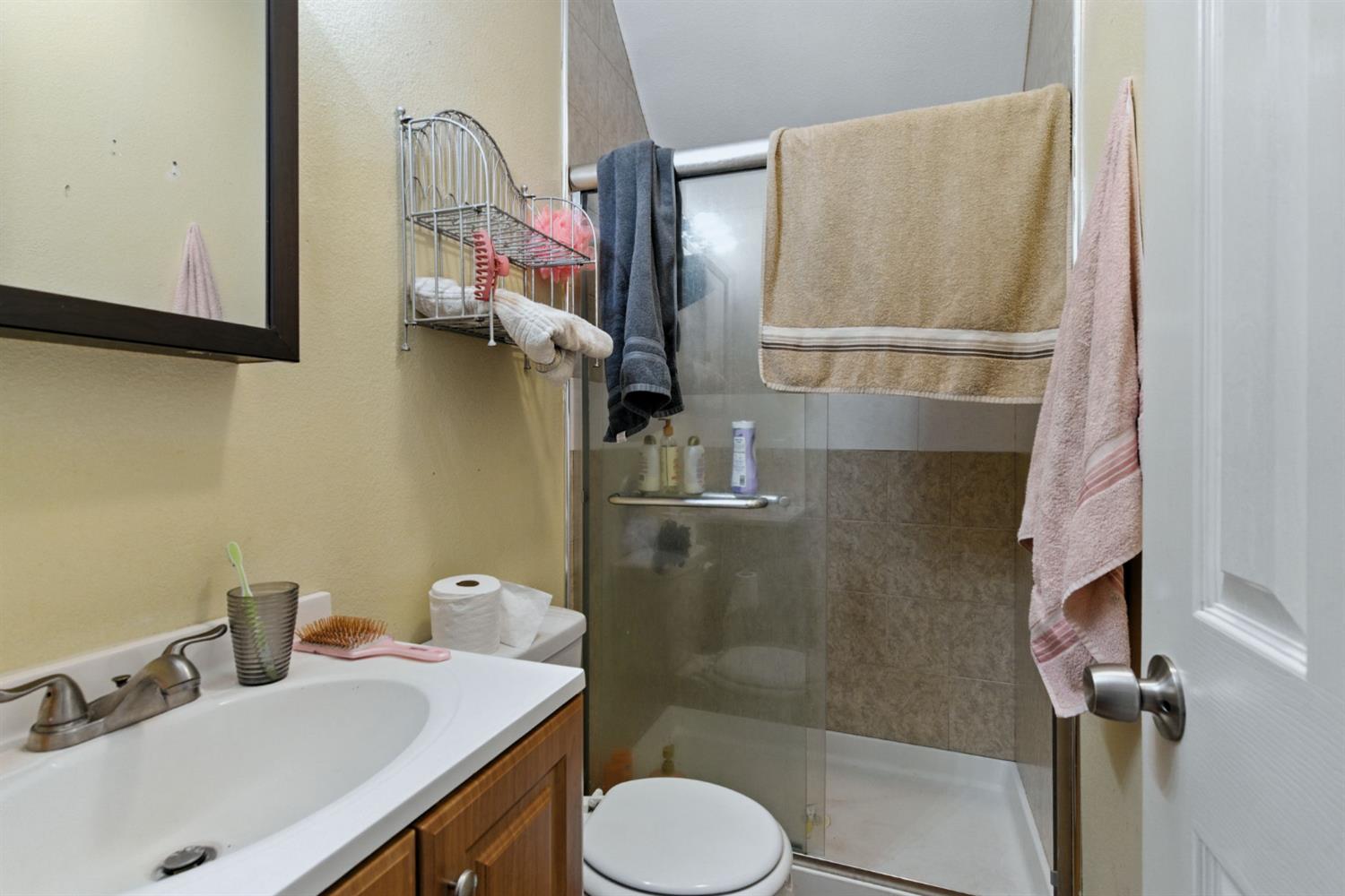 312 W Main St, Turlock, CA 95380