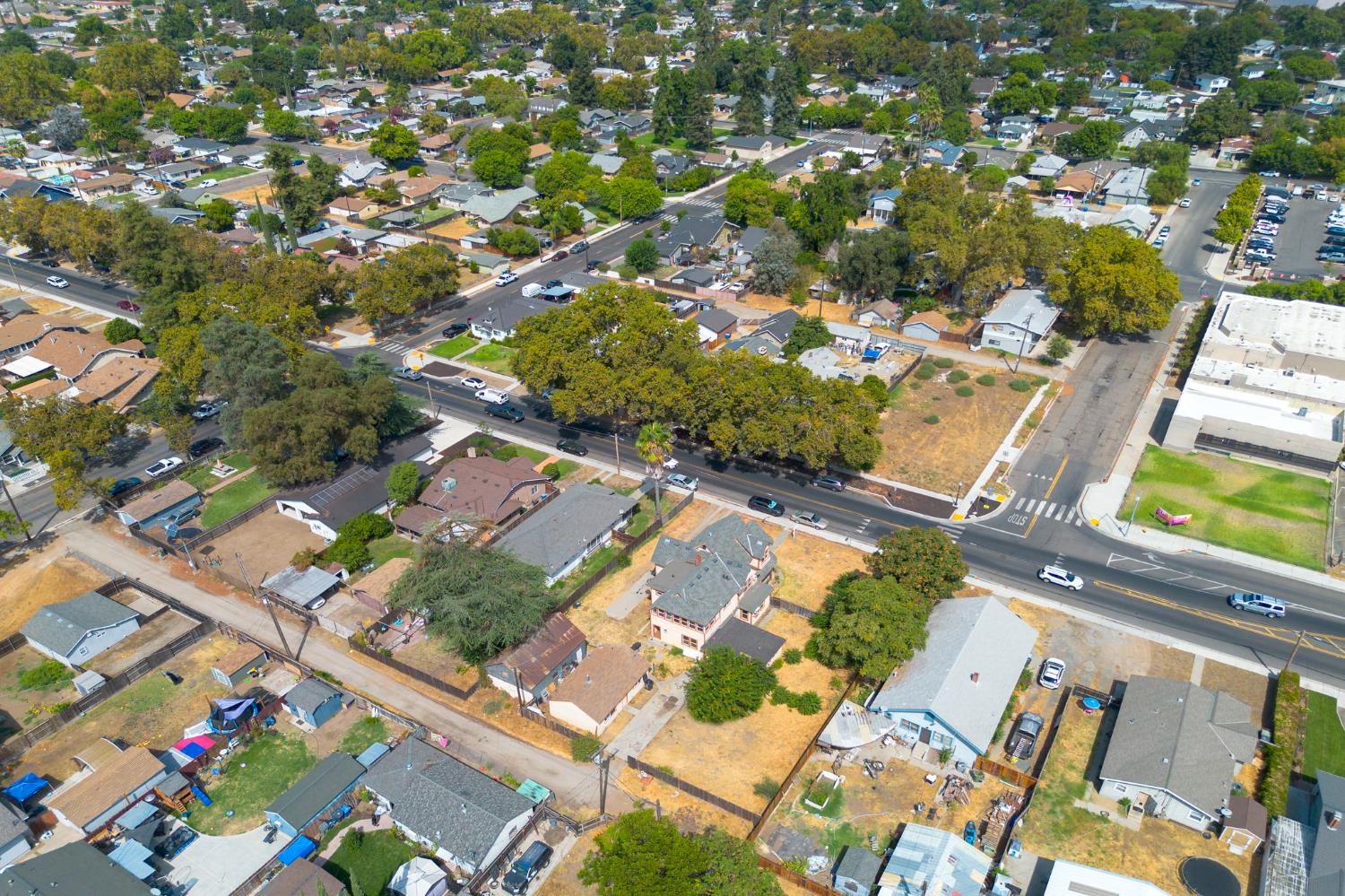 312 W Main St, Turlock, CA 95380