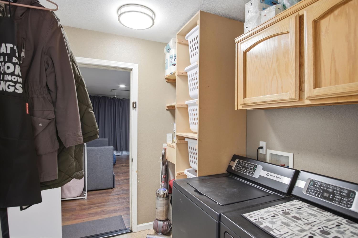 7424 Deforest Ct, Hughson, CA 95326