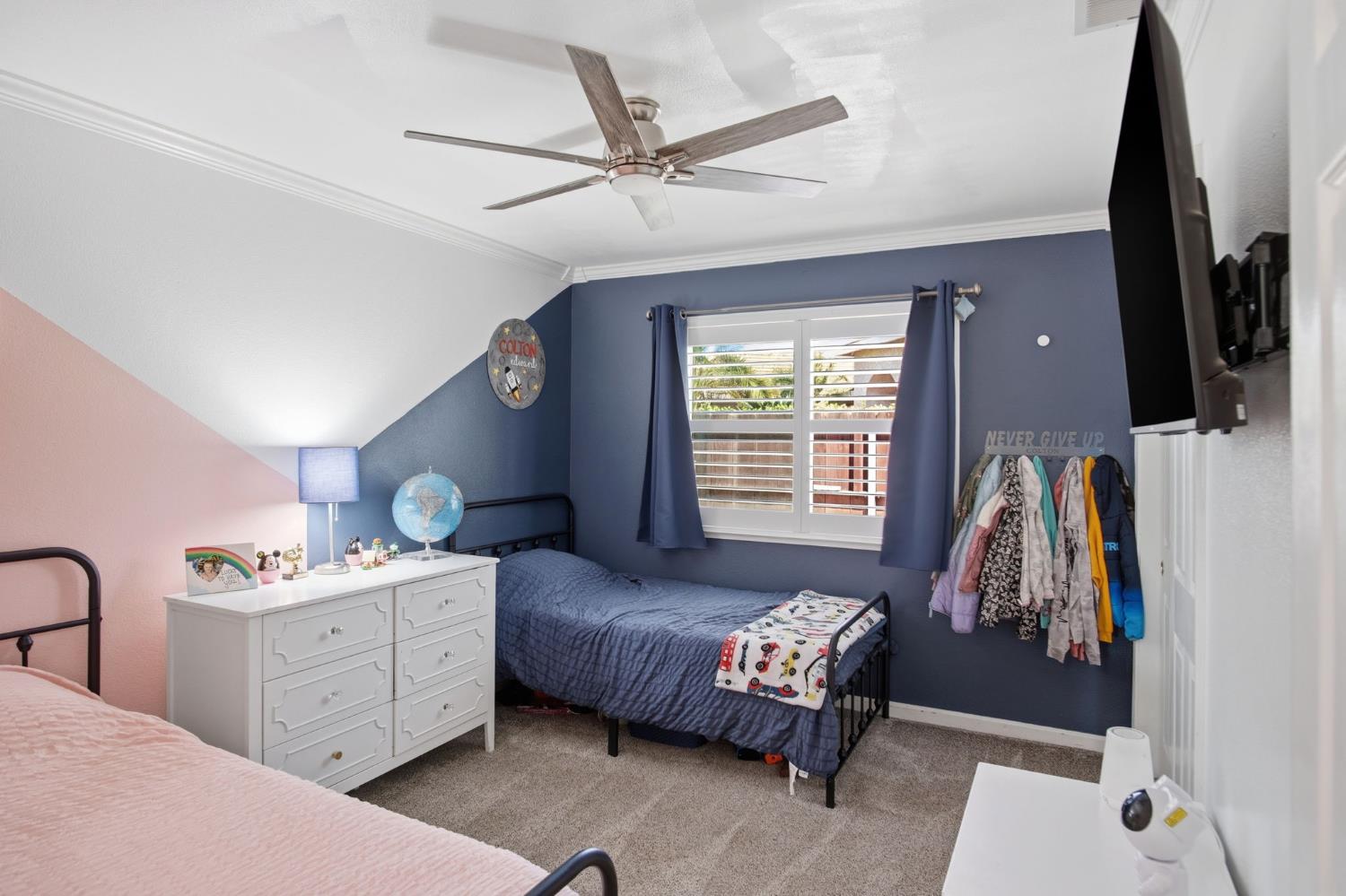 7424 Deforest Ct, Hughson, CA 95326