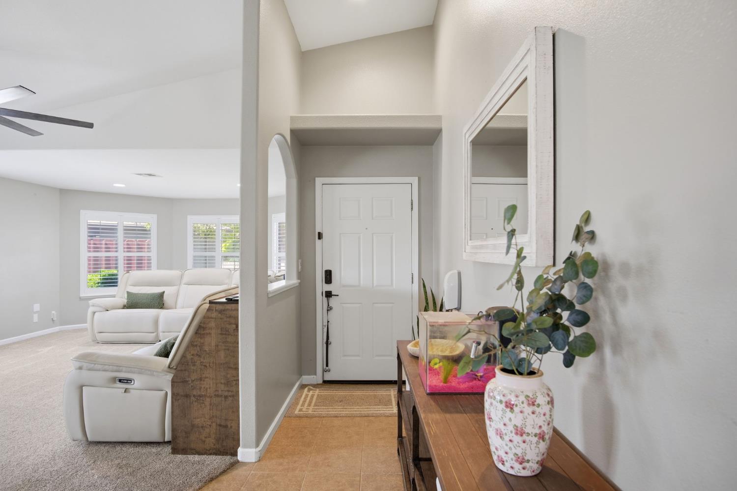 7424 Deforest Ct, Hughson, CA 95326