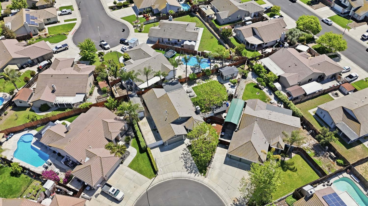 7424 Deforest Ct, Hughson, CA 95326