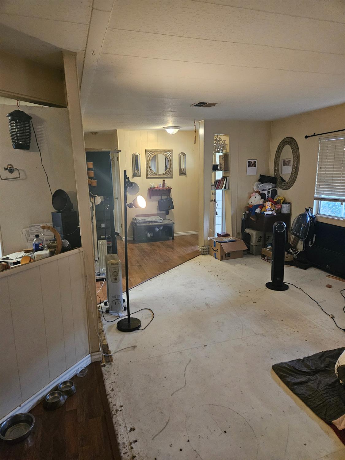 43 Clipper Ln, Modesto, CA 95356