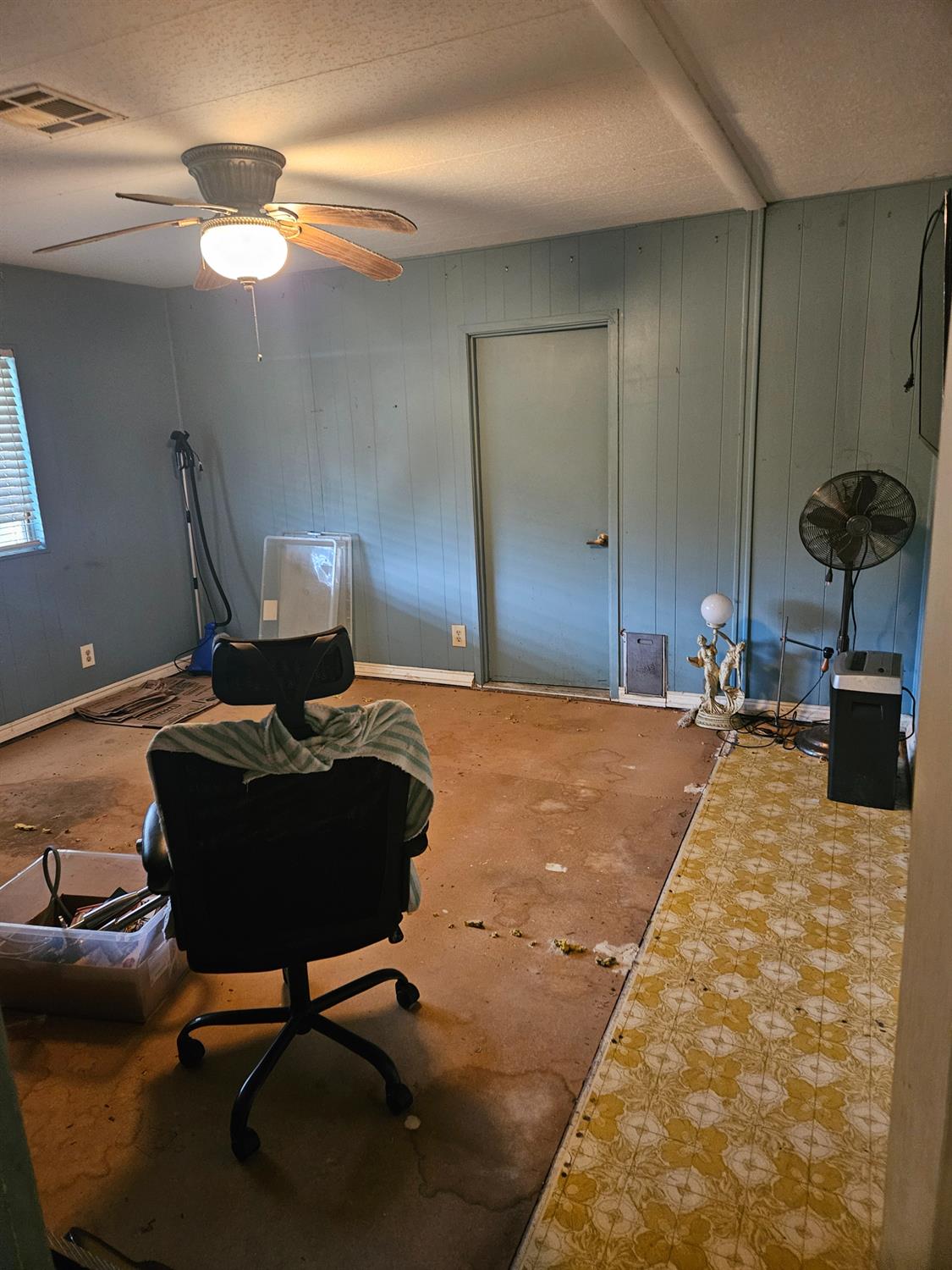 43 Clipper Ln, Modesto, CA 95356
