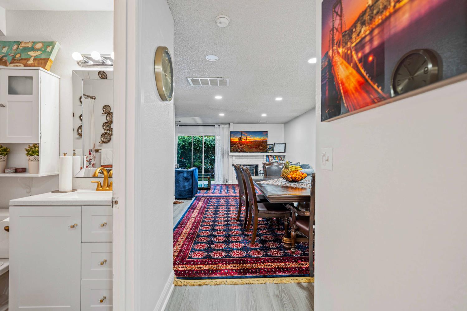 4009 Dale Rd #E, Modesto, CA 95356