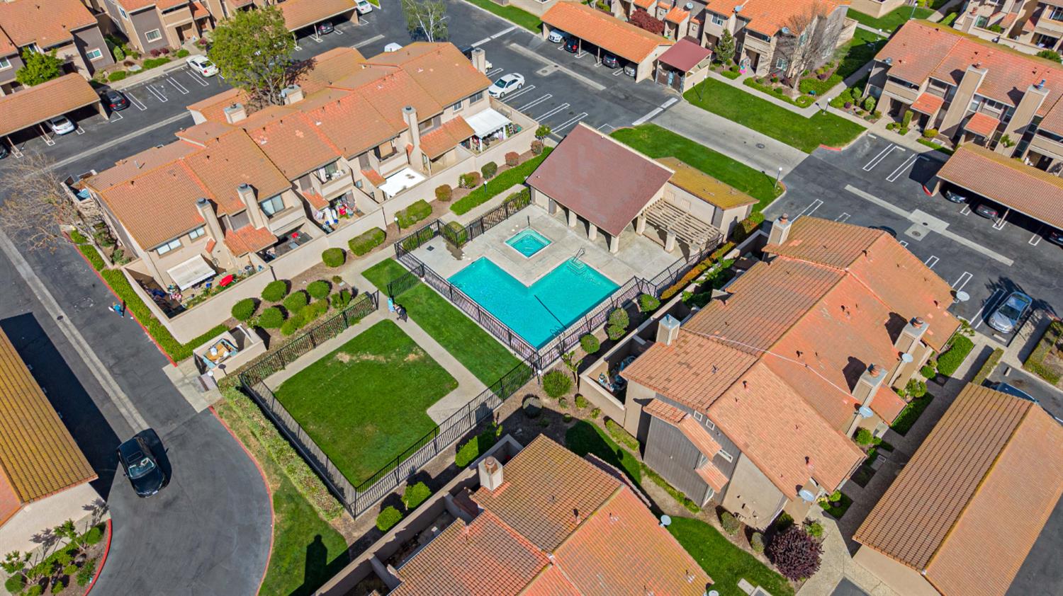 4009 Dale Rd #E, Modesto, CA 95356