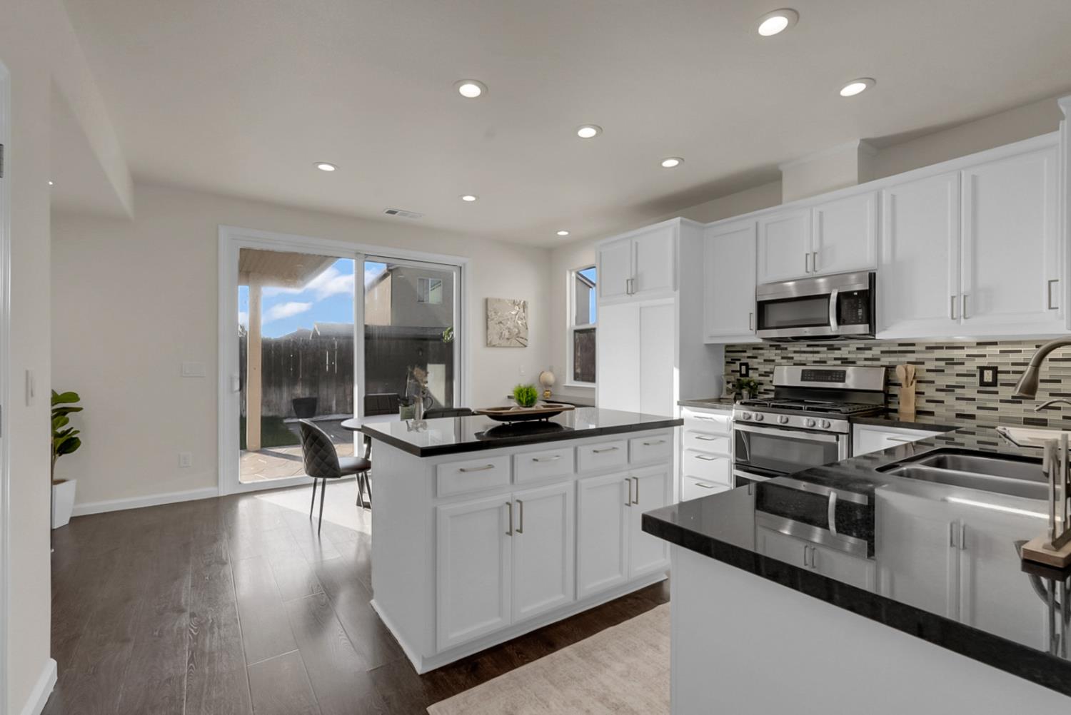 1543 Garold Ln, Manteca, CA 95337