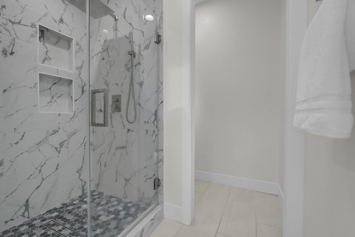 1543 Garold Ln, Manteca, CA 95337