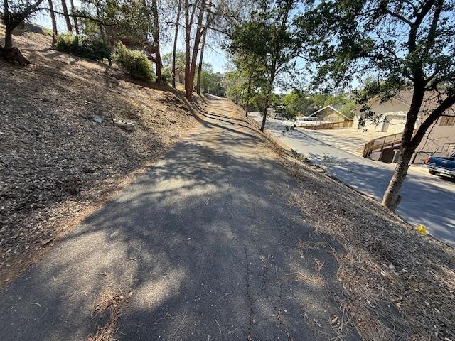 695 Foothill Rd, Copperopolis, CA 95228