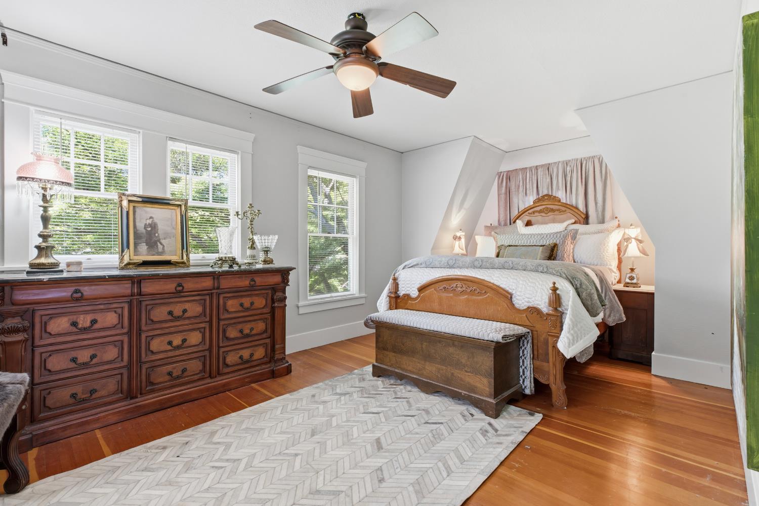 604 Magnolia Ave, Modesto, CA 95354