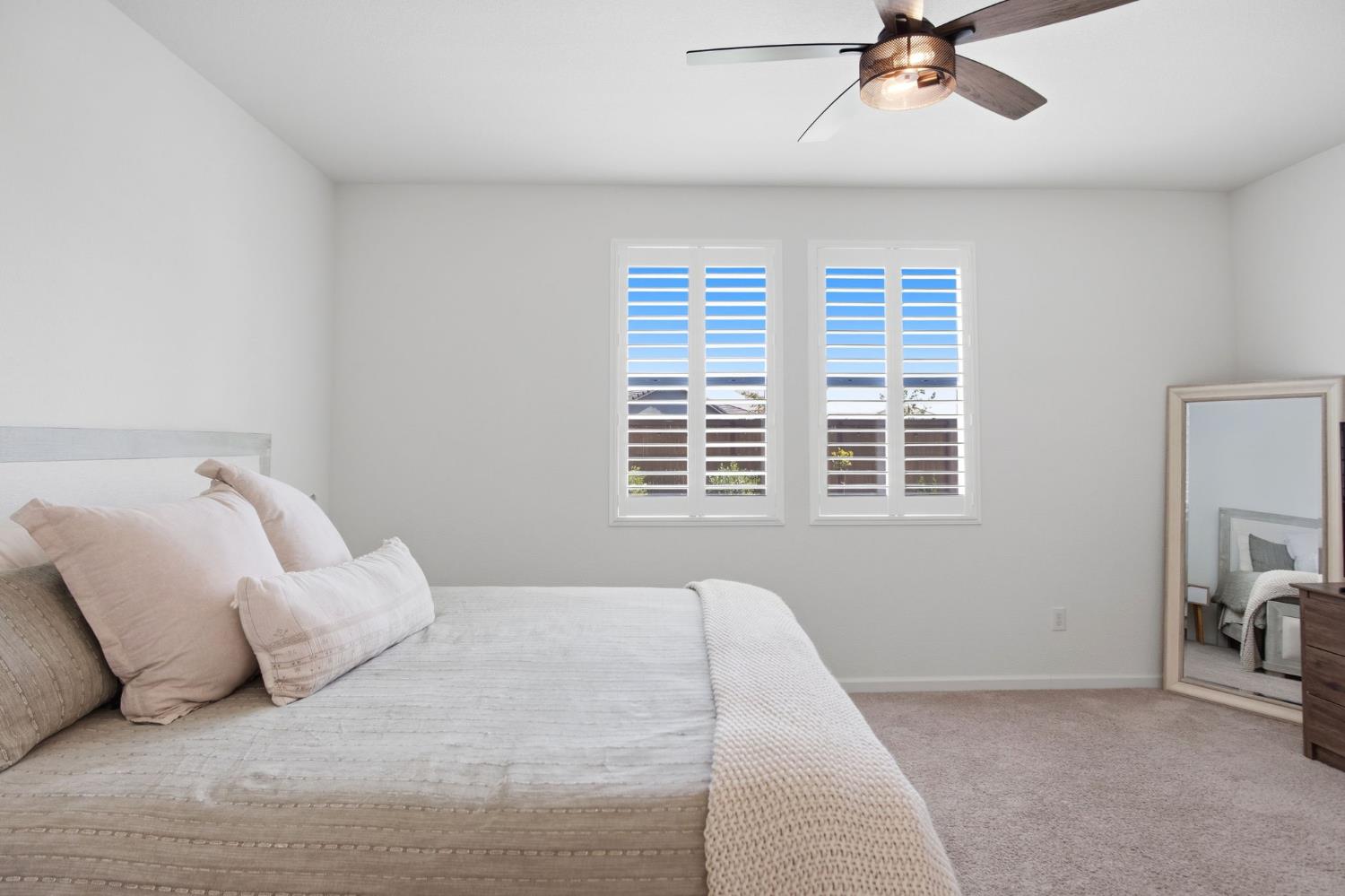 7630 Path Dr, Hughson, CA 95326